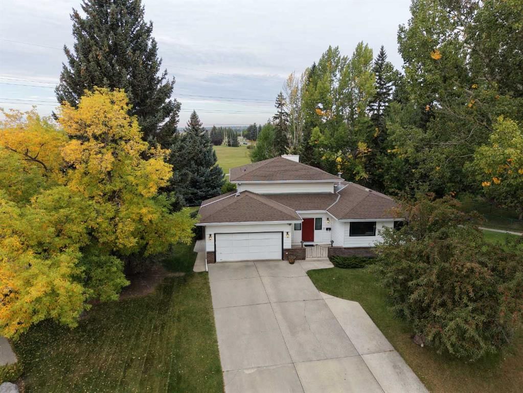 14 Varview Place NW, Calgary — photo 2 of 46