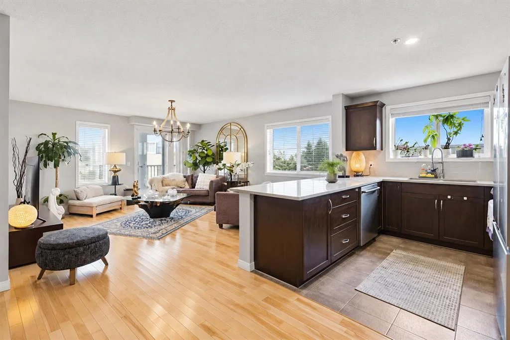 3301, 10 Country Village Park NE, Calgary — apartment for sale