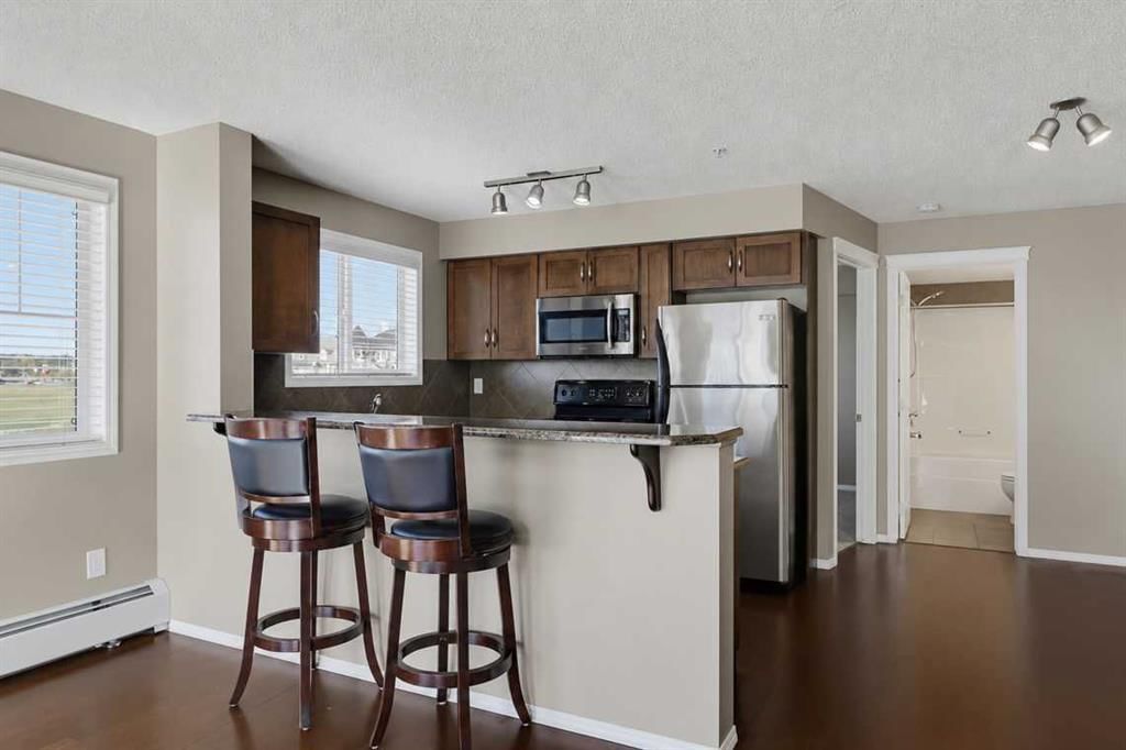 2307, 43 Country Village Lane NE, Calgary — photo 4 of 33