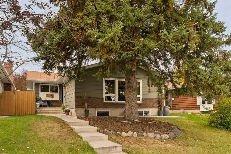 228 Midridge Crescent SE, Calgary — detached for sale