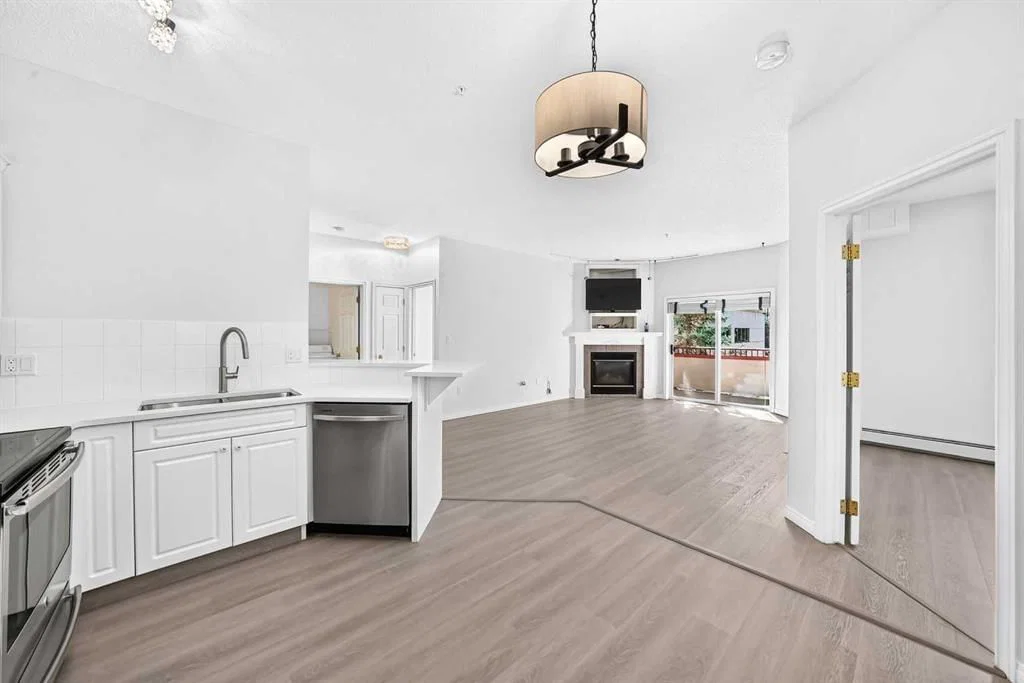 412, 777 3 Avenue SW, Calgary — main listing photo