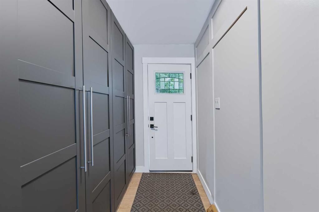 115 Flavelle Road SE, Calgary — photo 3 of 50
