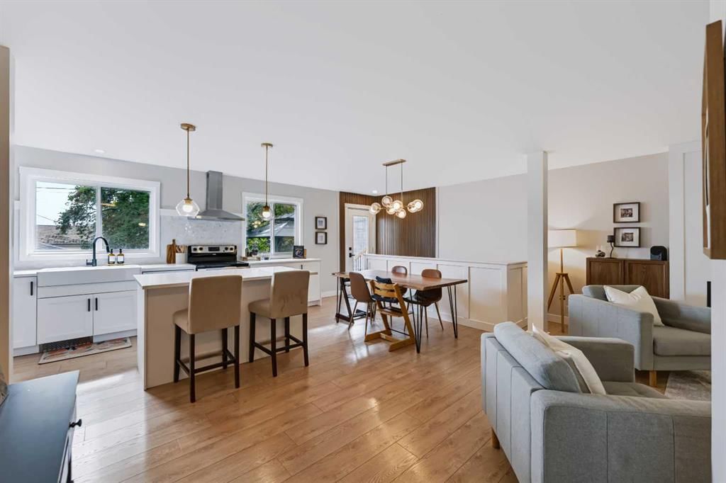 115 Flavelle Road SE, Calgary — photo 4 of 50