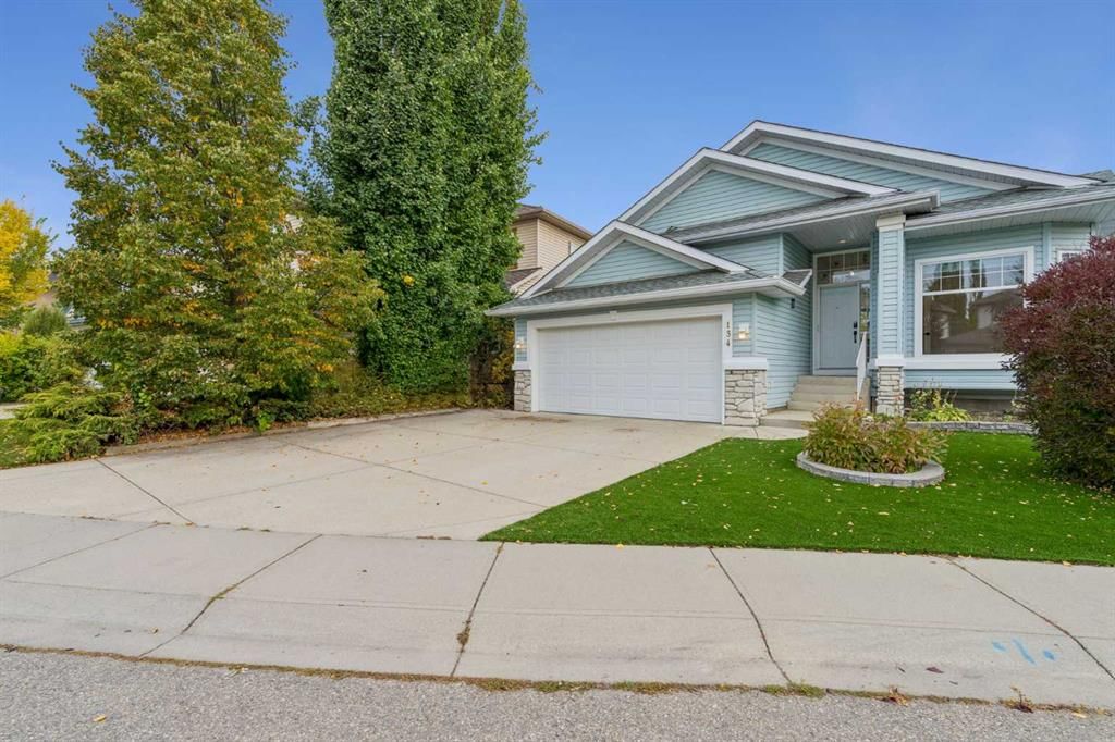 134 Valley Glen Heights NW, Calgary — photo 2 of 45