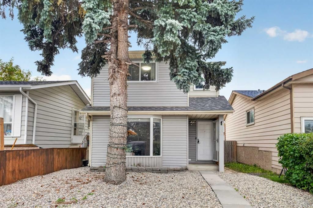 37 Erin Croft Crescent SE, Calgary — detached for sale