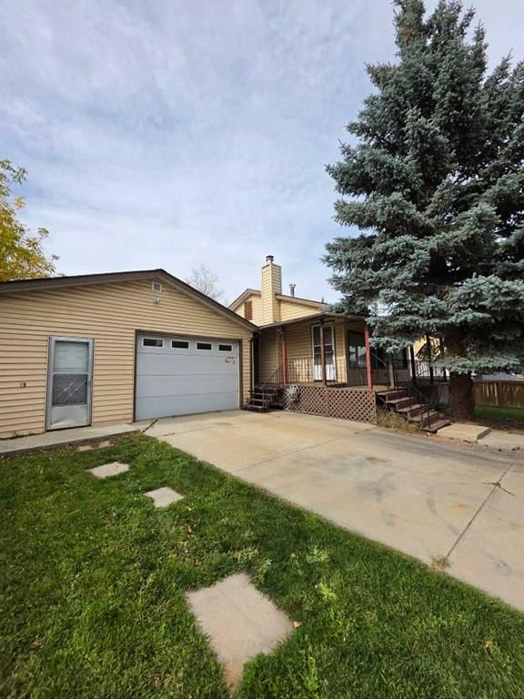 3819 1 Street NE, Calgary — photo 2 of 35