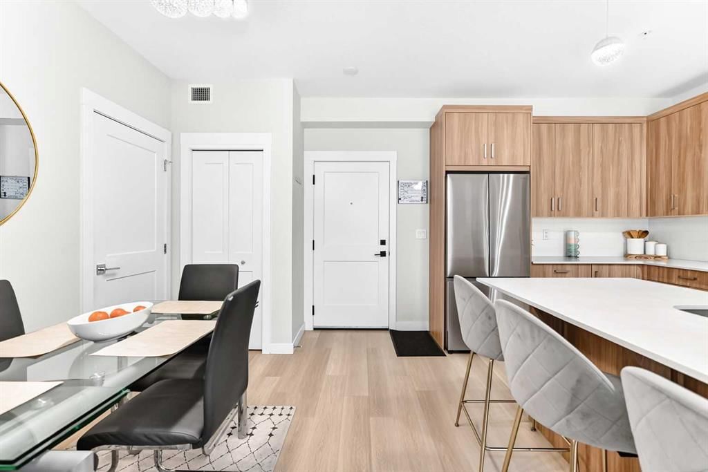 3205, 200 Seton Circle SE, Calgary — photo 4 of 40