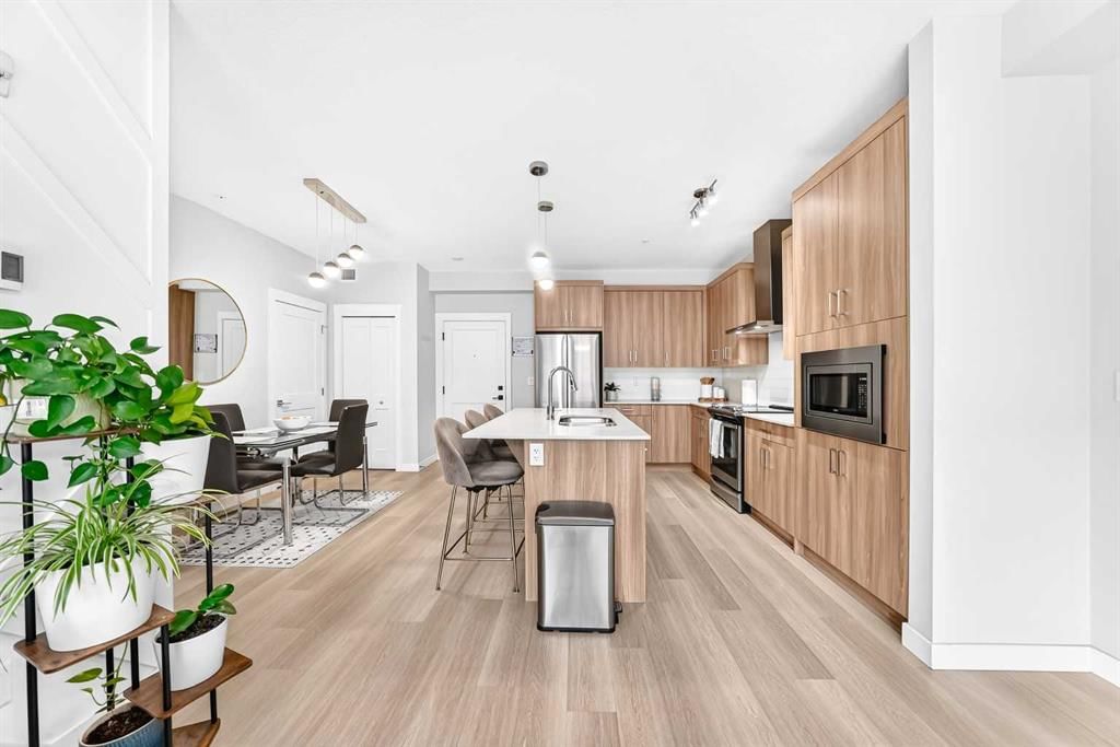 3205, 200 Seton Circle SE, Calgary — photo 5 of 40