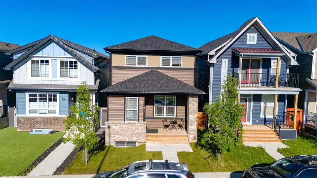 52 Lucas Street NW, Calgary — main listing photo