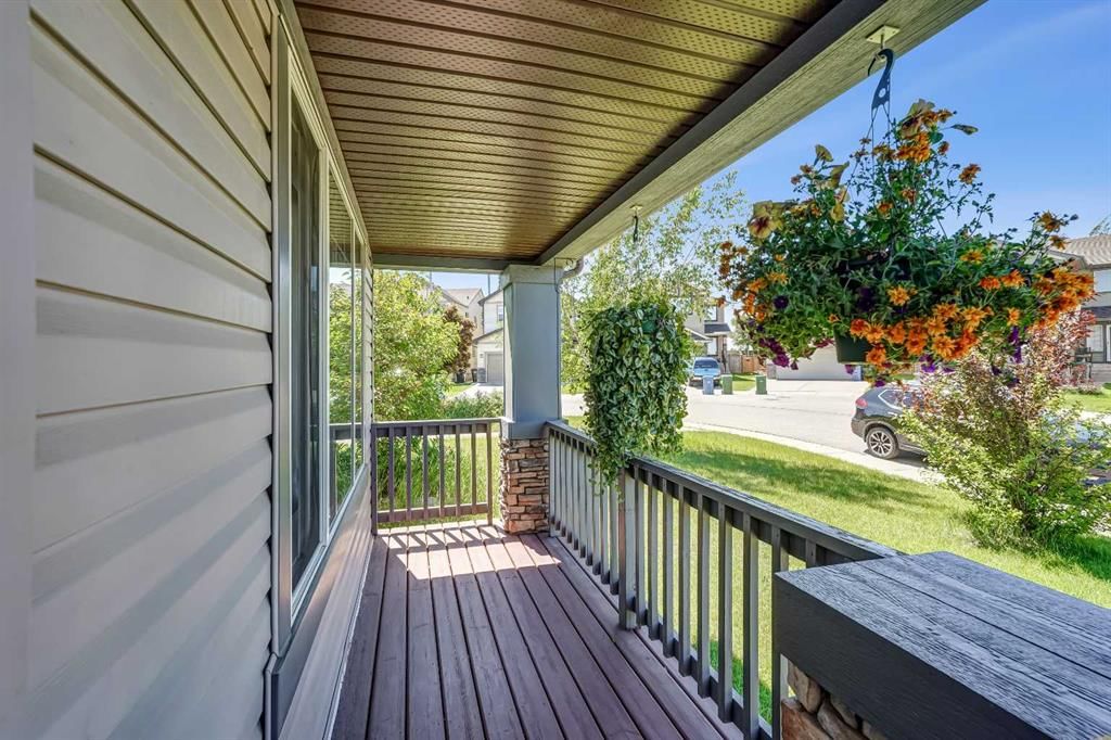 63 Everglen Rise SW, Calgary — photo 3 of 39