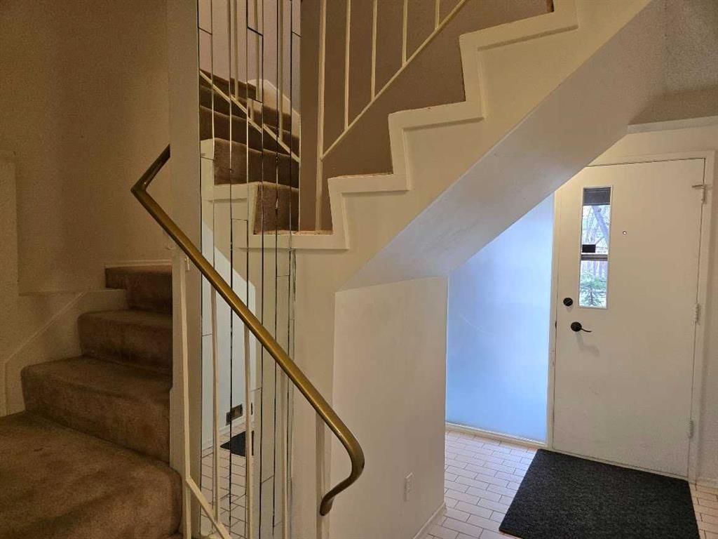 1501, 9803 24 Street SW, Calgary — photo 3 of 25