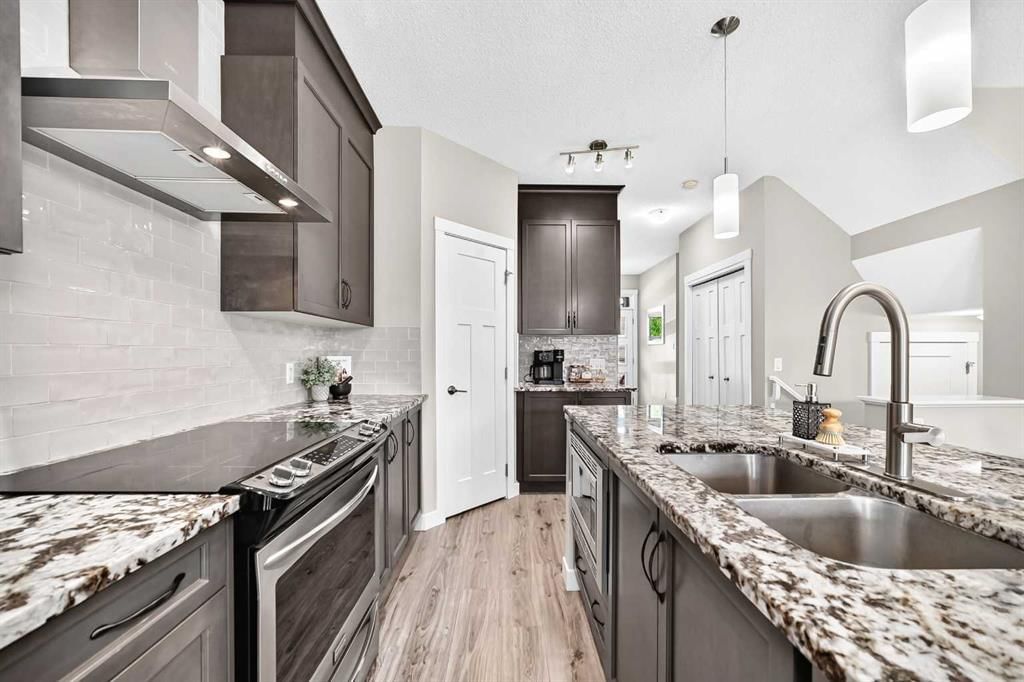 84 Seton Terrace SE, Calgary — photo 5 of 46
