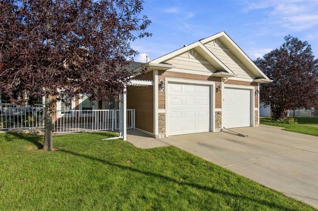 36 Sunrise Place NE, High River — photo 2 of 35