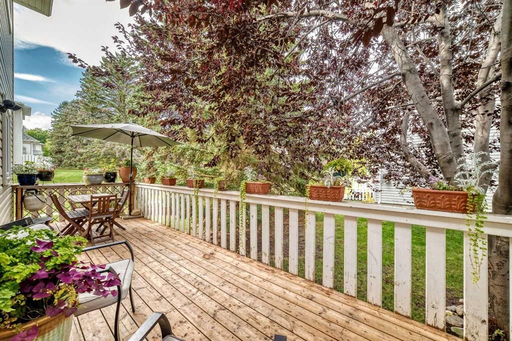 555 Killarney Glen Court SW, Calgary — photo 5 of 49