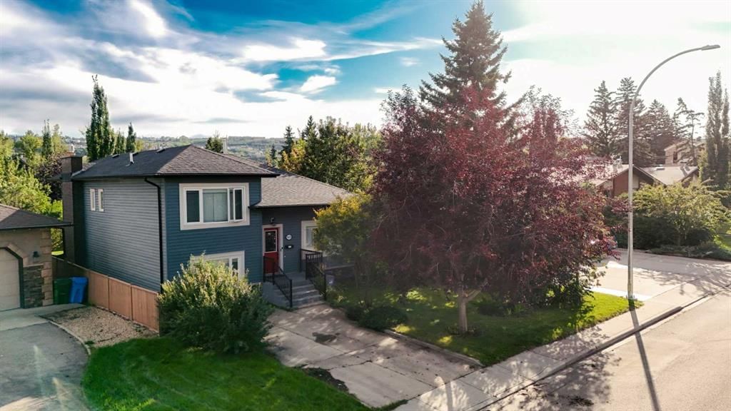 5820 Bowwater Crescent NW, Calgary — main listing photo