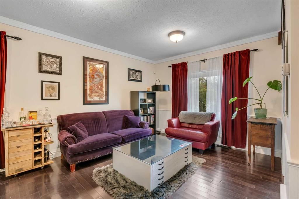 5820 Bowwater Crescent NW, Calgary — photo 4 of 49