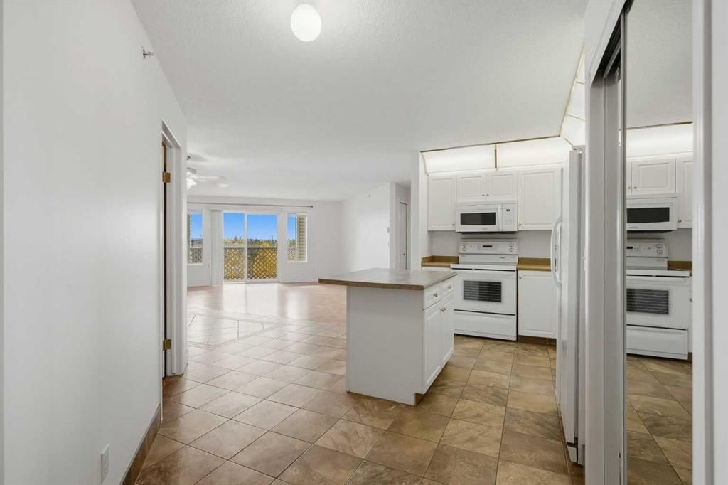 1415, 6224 17 Avenue SE, Calgary — photo 4 of 36