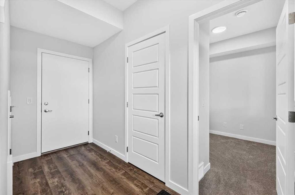 605, 321 Hotchkiss Drive SE, Calgary — photo 4 of 44