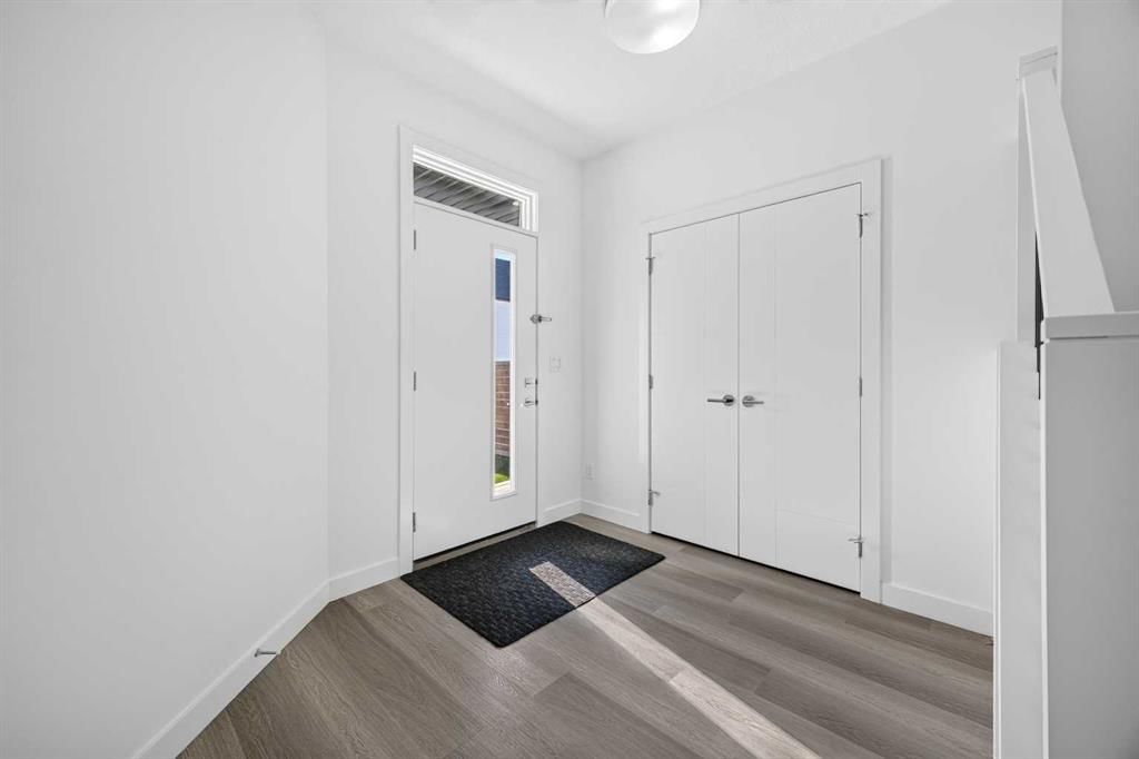 22 Copperhead Bay SE, Calgary — photo 4 of 50