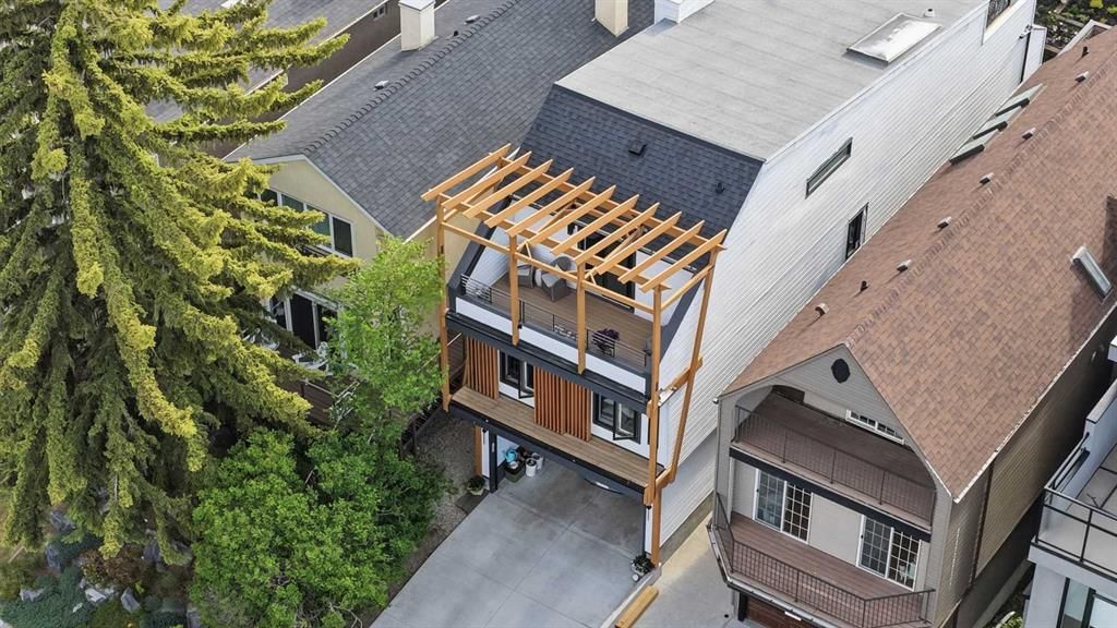 3817 18 Street SW, Calgary — photo 2 of 50