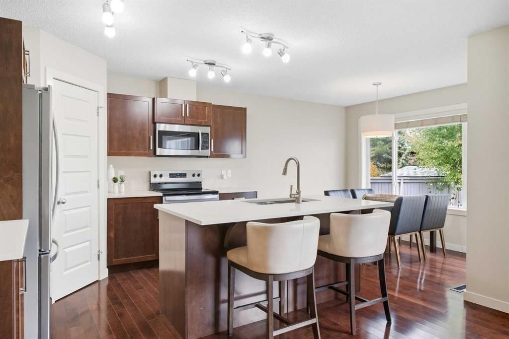 9 Evansridge Place NW, Calgary — photo 3 of 42