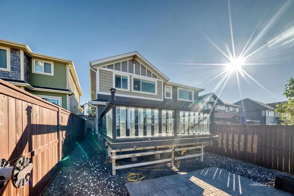 387 Sunrise View, Cochrane — photo 2 of 48