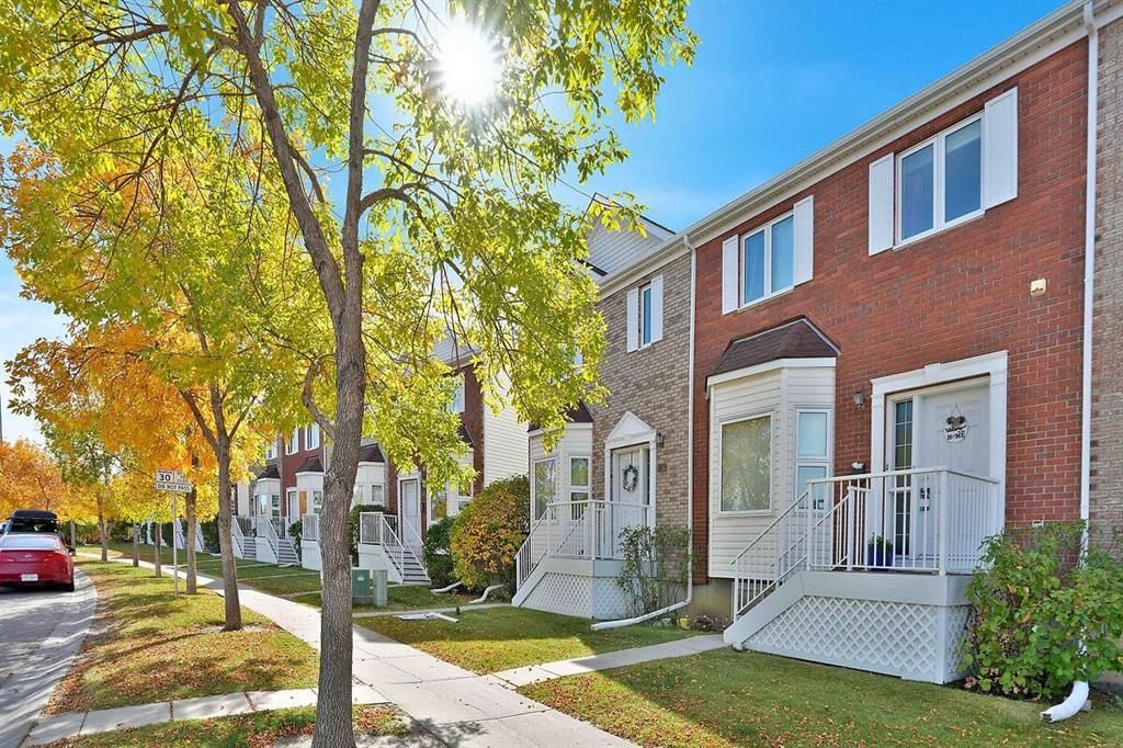 169 Citadel Drive NW, Calgary — main listing photo