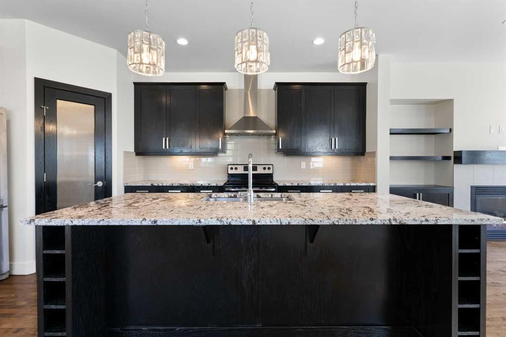 615 50 Avenue SW, Calgary — photo 3 of 34
