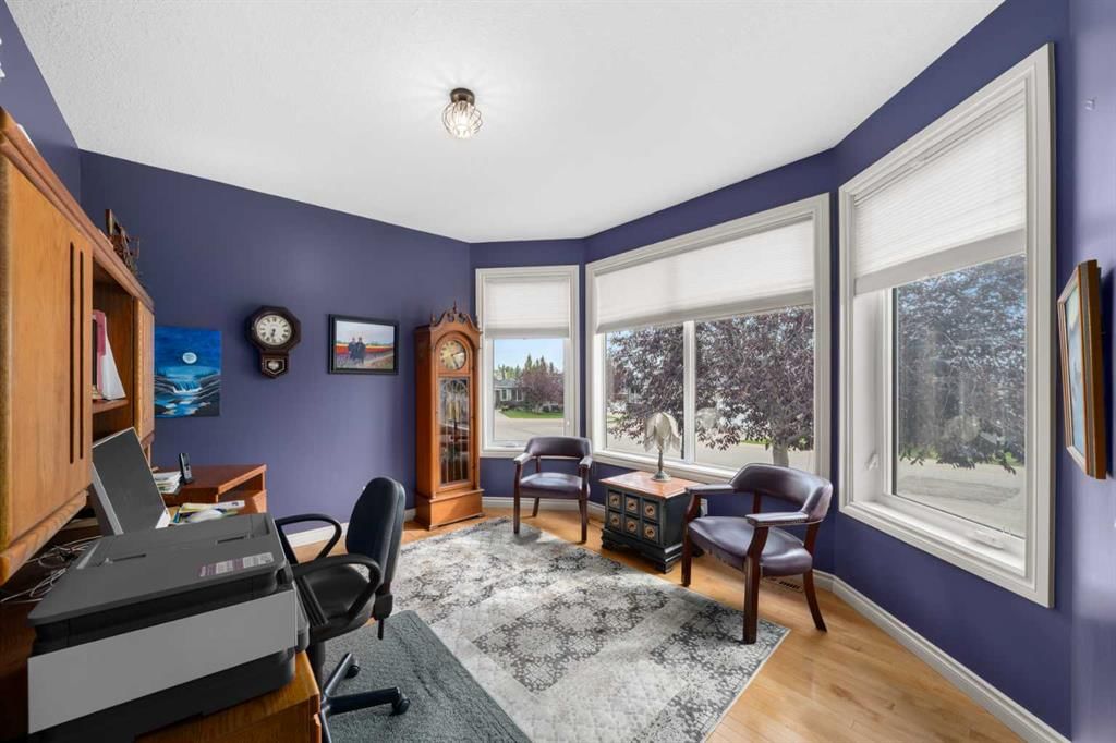 64 Elysian Crescent SW, Calgary — photo 3 of 44