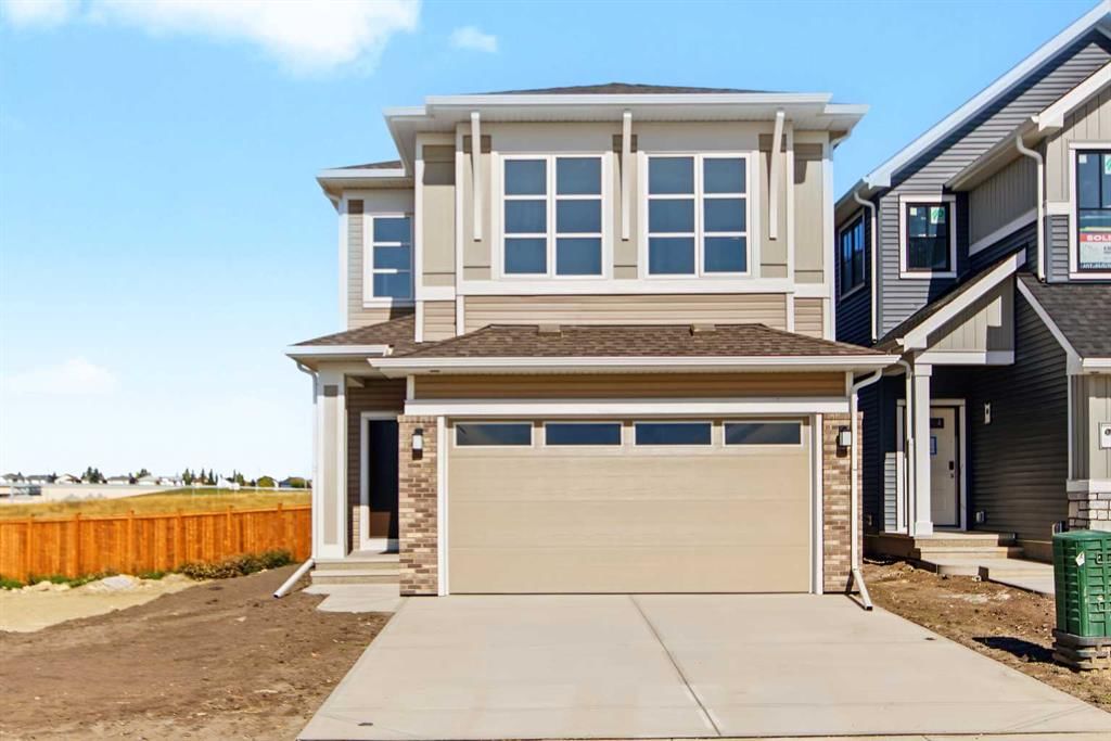138 Silver Spruce Road SW, Calgary — photo 2 of 34