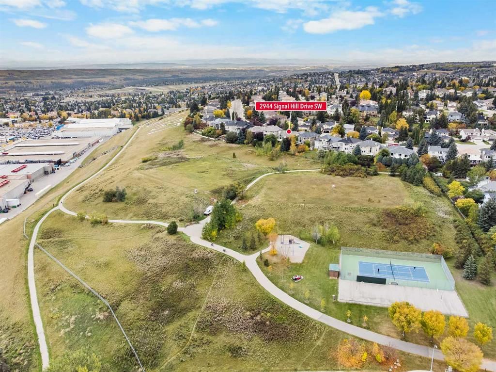 2944 Signal Hill Drive SW, Calgary — photo 2 of 48