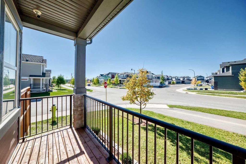 207 Legacy Glen Way SE, Calgary — photo 3 of 40