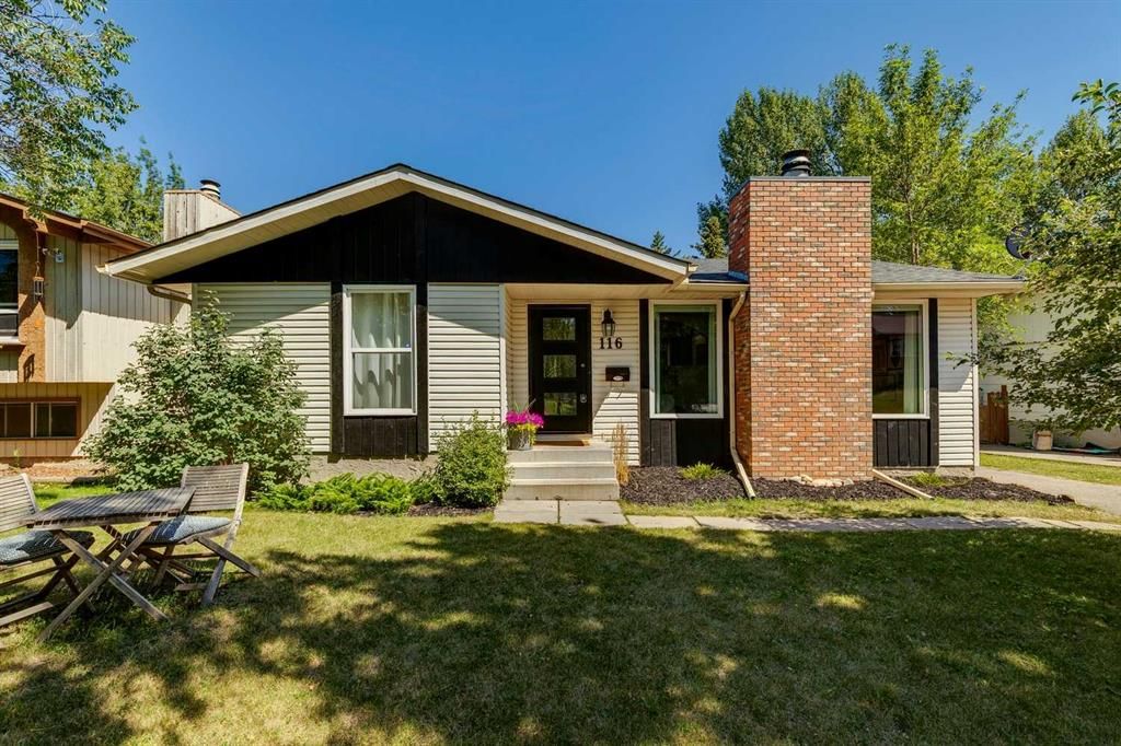 116 Cantrell Place SW, Calgary — main listing photo