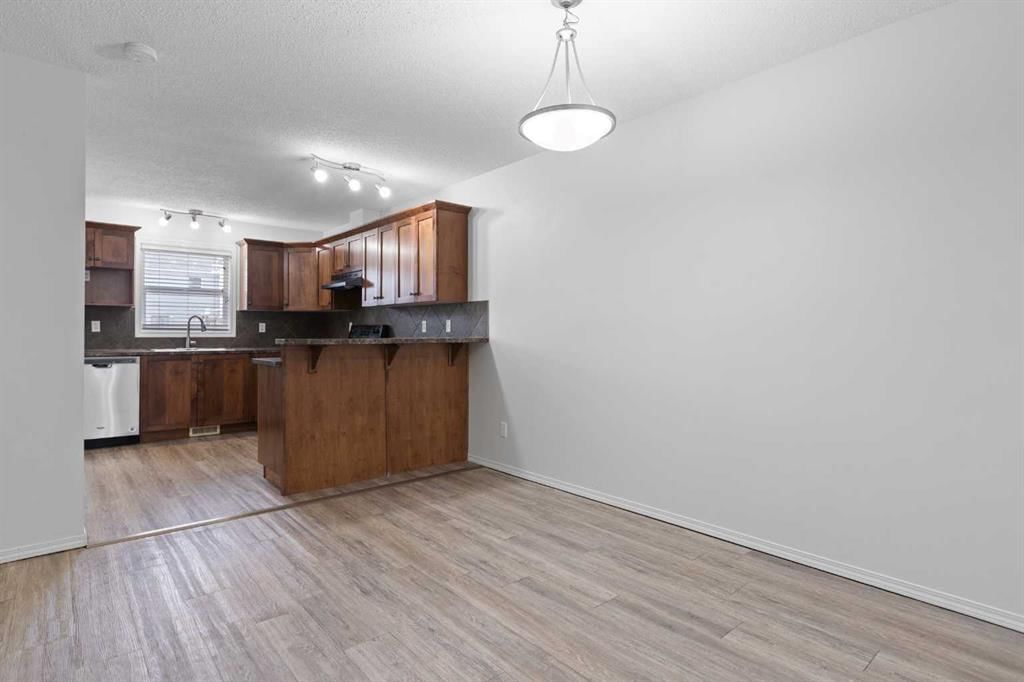 902 Prairie Sound Circle NW, High River — photo 4 of 28
