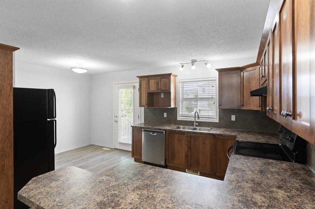 902 Prairie Sound Circle NW, High River — photo 5 of 28