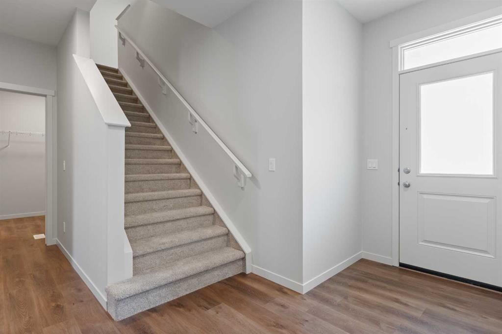 308 Montrose Crescent SE, High River — photo 2 of 50