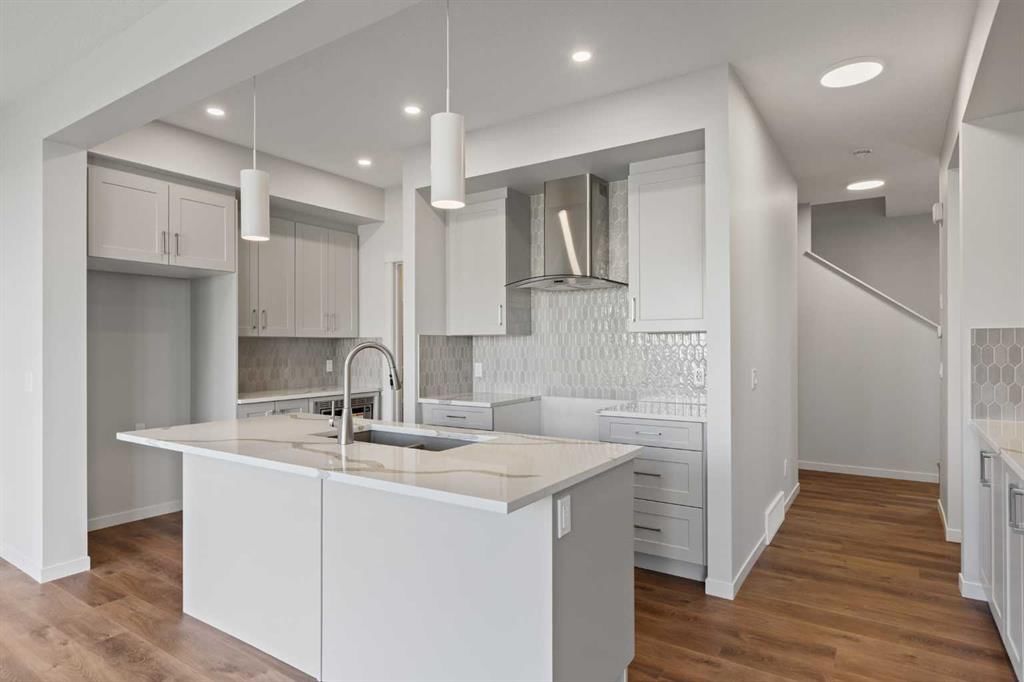 308 Montrose Crescent SE, High River — photo 4 of 50