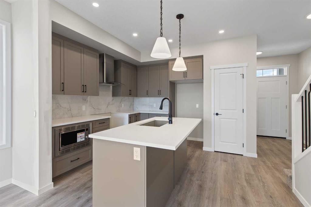 109 Montane Link SE, High River — photo 4 of 39