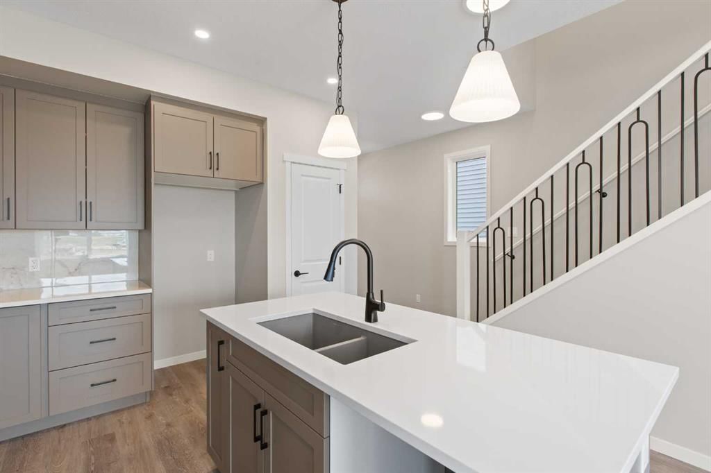 109 Montane Link SE, High River — photo 5 of 39