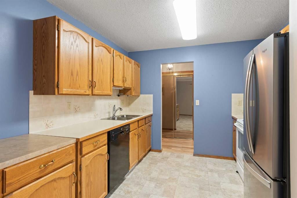 202, 410 7 Street SW, High River — photo 3 of 28