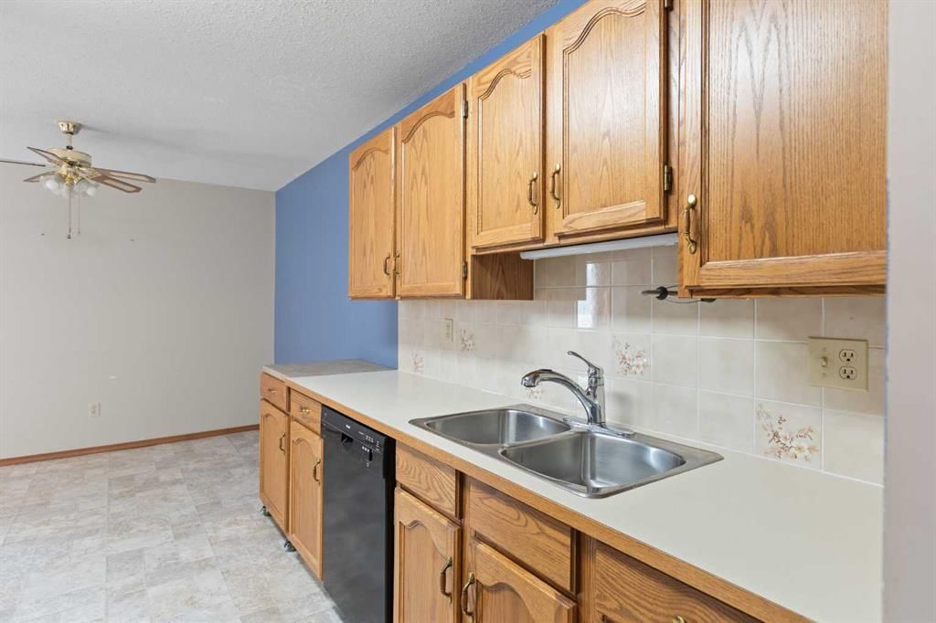 202, 410 7 Street SW, High River — photo 4 of 28
