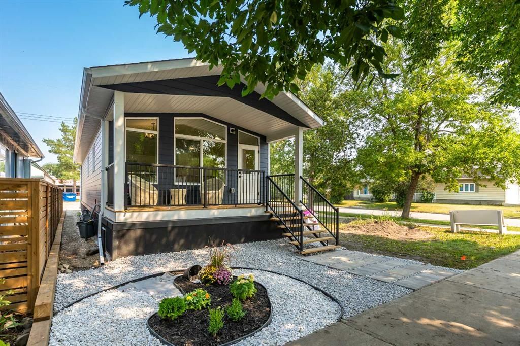 38 4 Avenue SE, High River — main listing photo