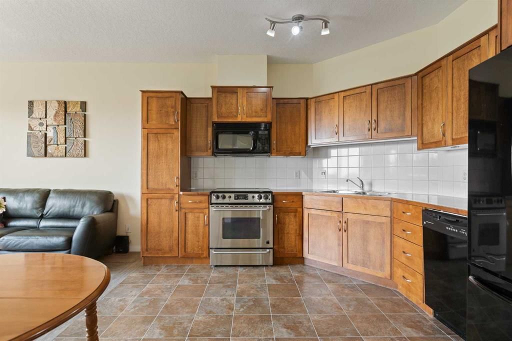 308, 43 Sunrise Loop SE, High River — photo 5 of 23