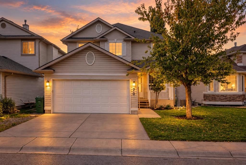 70 Country Hills View NW, Calgary — photo 2 of 45