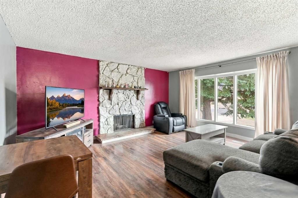 155 Templevale Road NE, Calgary — photo 2 of 30