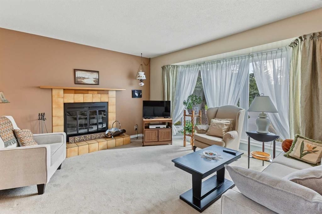 148 Marwood Circle NE, Calgary — photo 4 of 33