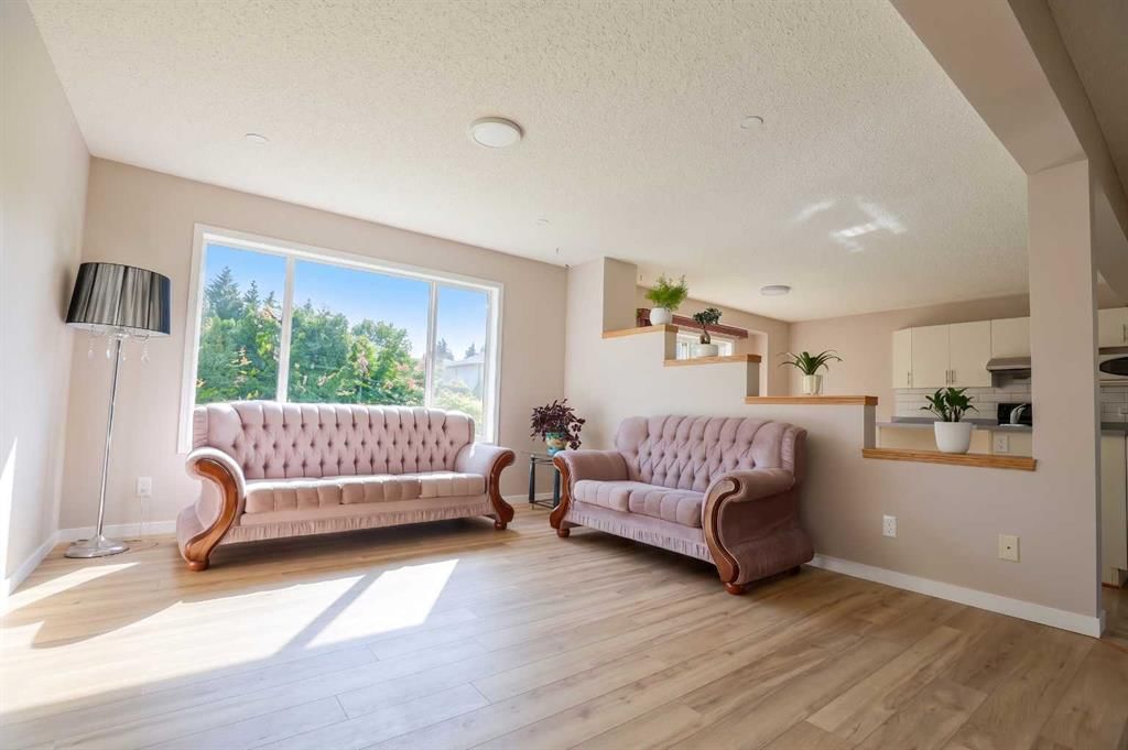 87 Hidden Ranch Terrace NW, Calgary — photo 4 of 25