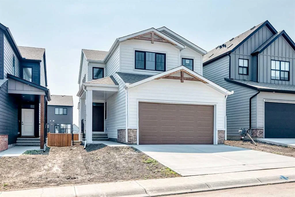 1085 Sawgrass Link NW, Airdrie — photo 2 of 50