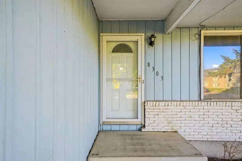 8303 Addison Drive SE, Calgary — photo 3 of 40