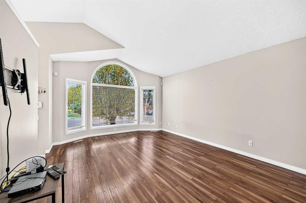 267 Covewood Close NE, Calgary — photo 3 of 37